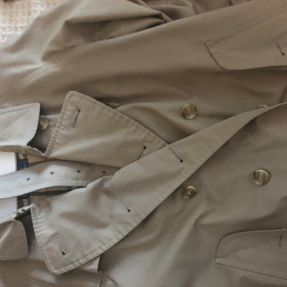 Authentic Men's Burberry Trench Coat